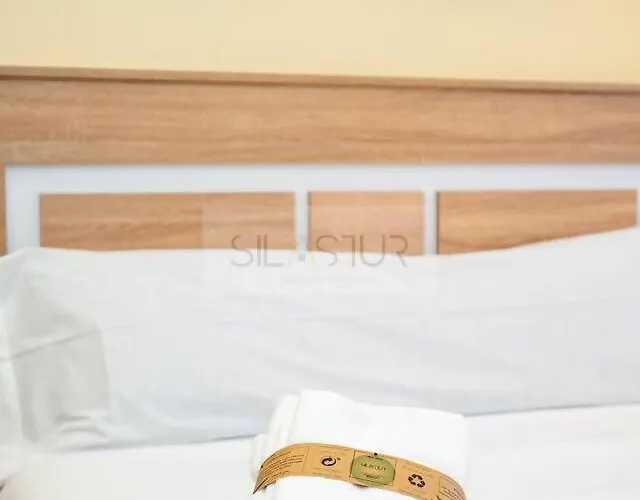 Aleyan By Silastur Χιχόν